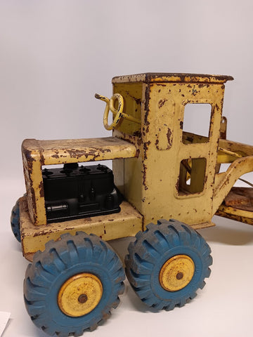 Toy Road Power Grader Engine.  Fits Marx Lumar pressed steel toys