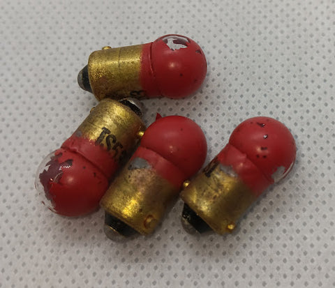 Lionel American Flyer Ives Light Bulbs set of four. Original condition some flaking.