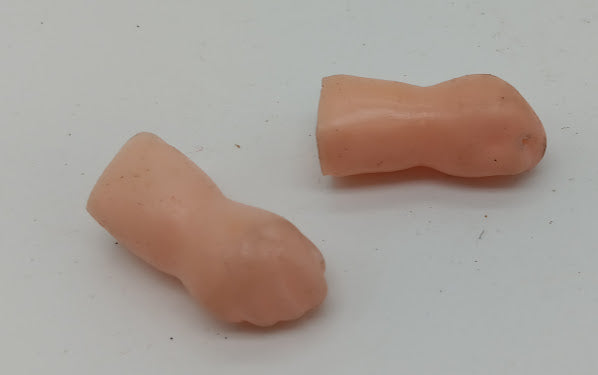 Battery toy rubber/plastic hands.