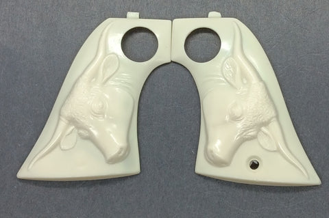 Steer Head Hubley Texan Jr. grips 2.5" x 1-3/4" at the base.