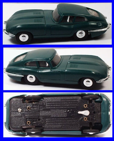 1:32 scale Jaguar slot car