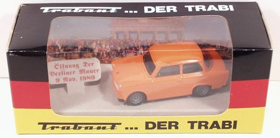 1/18 Trabi トラバント 601 VITESSE 東ドイツ Vitesse Trabant Der Trabi Berlin – Classic Tin Toy Co.