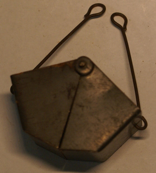 Shovel bucket Toy : Small toy Truck bucket  Original condition.