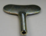 Metal replacement windup key : 2.5cm shaft with 3mm square key hole