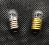 3 Volt vintage toy replacement light bulb. Screw type. Price is for one bulb