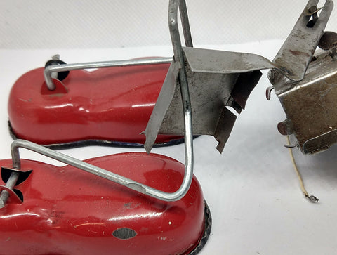 Copy of Smoking Grandpa Battery Operated toy part : Feet and motor with bellows